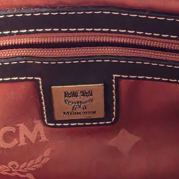 MCM Visetos Shoulder Bag small Tan and Black - Picture 8 of 9